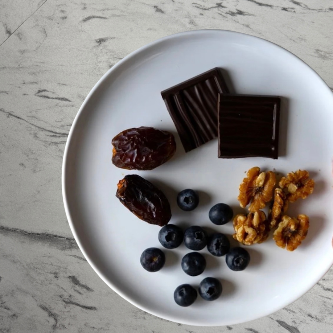 Pähkli-datli-šokolaadi snack